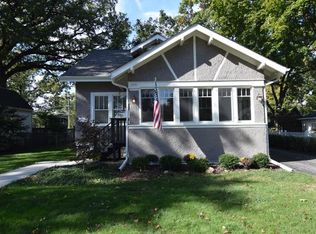 208 N Oak Ave, Bartlett, IL