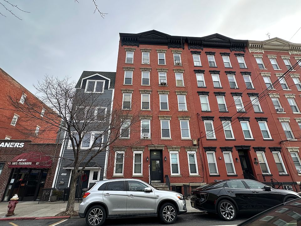 1st image of 627 Willow Ave APT 5-I