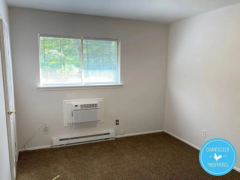 210 Woodnell St — Photo 7