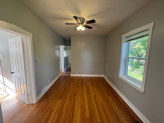 4th image of 1716 Brown Ave