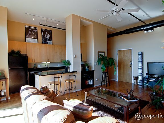 Kitchen/Living Room