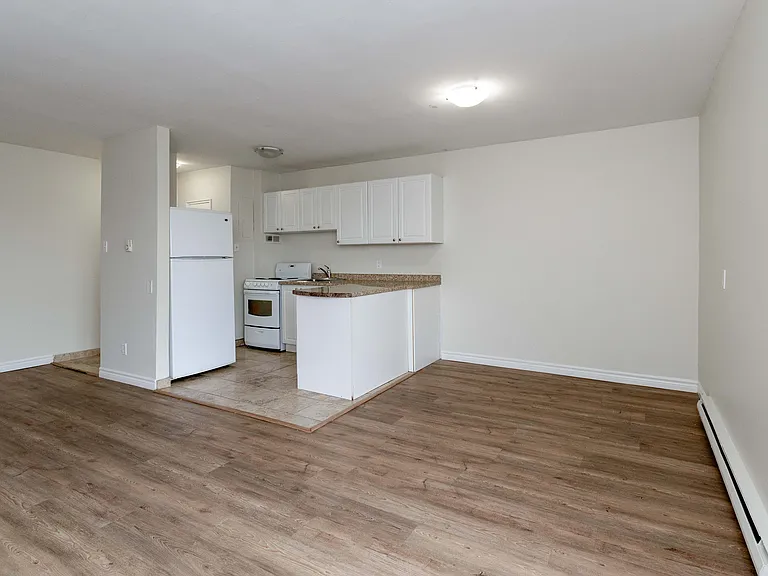 880 Colborne Rd — Photo 9