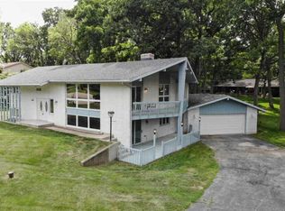 5428 Yellowstone Dr, Rockford, IL