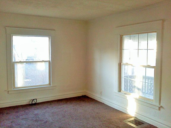 3rd image of 1208 E Kalamazoo St APT 1