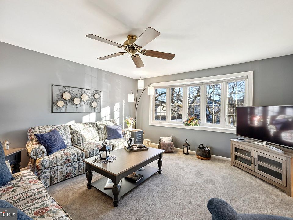 2442 Weir Rd, Aston, PA 19014 Zillow