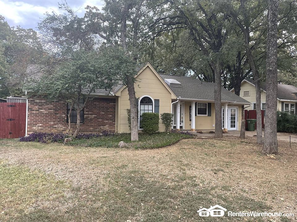 1st image of 2315 Royce Dr