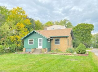 6319 Columbus Rd, Louisville, OH 44641