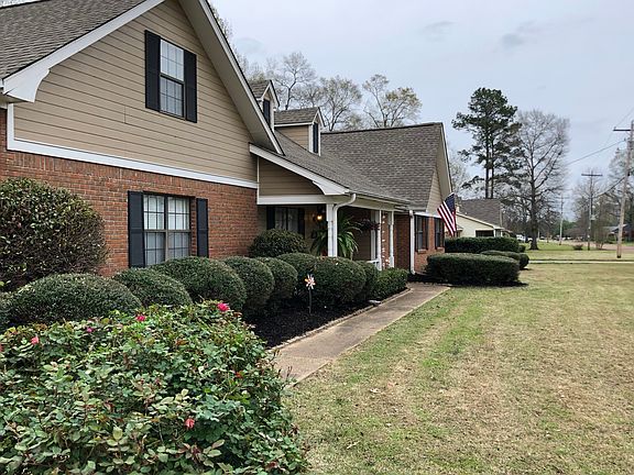 4th image of 296 Sherwood Dr