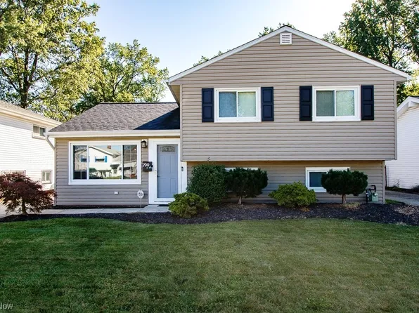 799 Charles St, Willowick, OH 44095