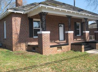 121 Saluda St, Ninety Six, SC 29666