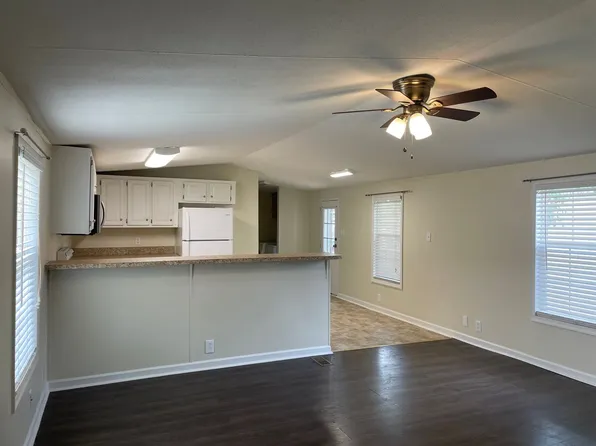 Shenandoah Mobile, LLC, 1405 Front Royal Pike #B, Winchester, VA 22602