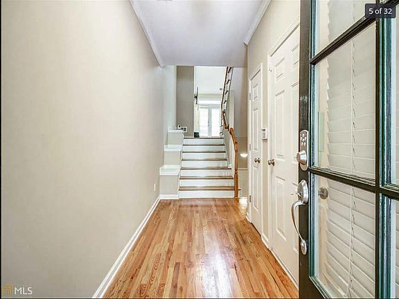 3rd image of 6371 Queens Court Trce #6371