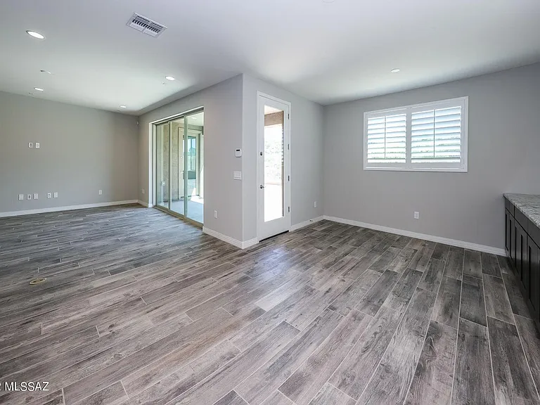 11846 N Silver Village Pl — Photo 13