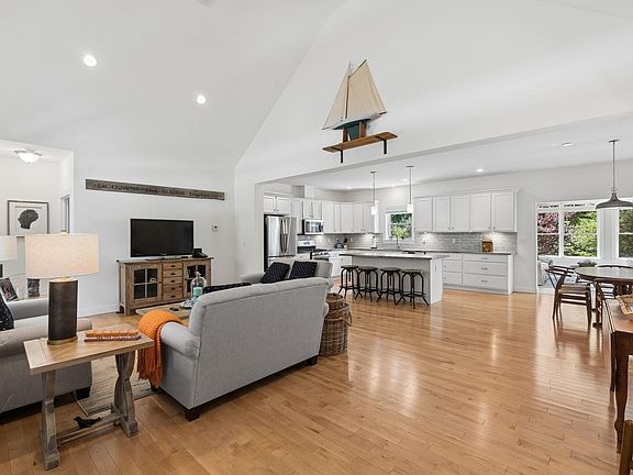 4th image of 113 Sea Road
