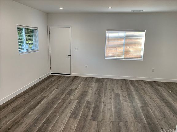 5th image of 9957 Gothic Ave