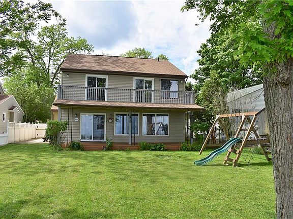 3rd image of 4330 Edgewater Dr