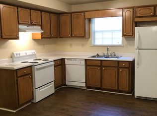 4753 Chariot Dr, Flowery Branch, GA 30542