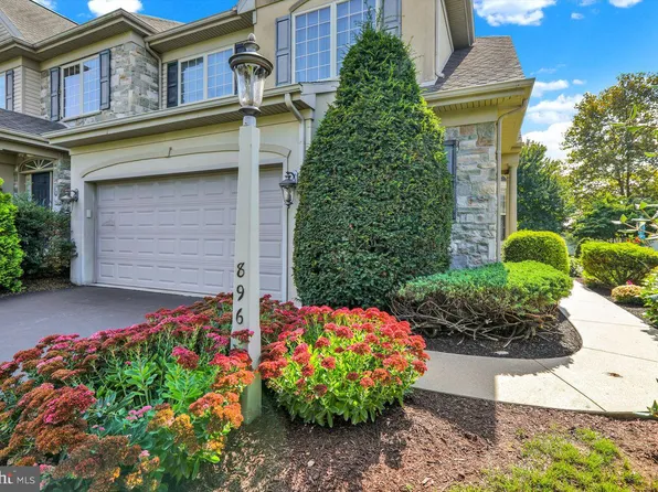 896 Walnut St, New Holland, PA 17557