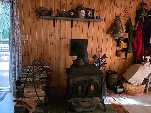4th image of 6 Juniper Lane