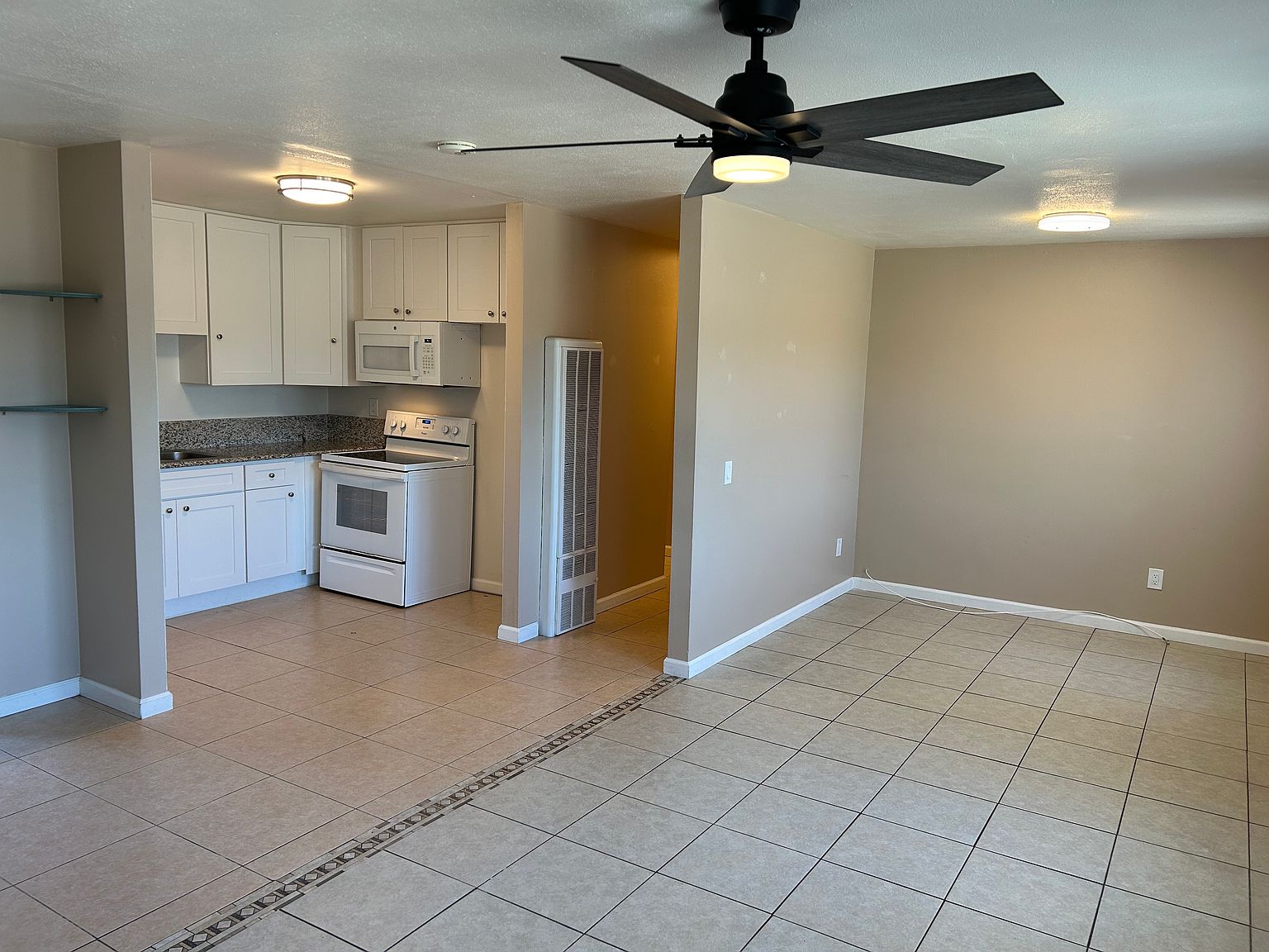 988 Mission Dr #3, Costa Mesa, CA 92626 | Zillow