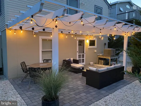 3 W 18th St, Barnegat Light, NJ 08006