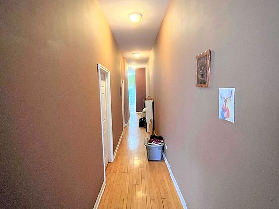 4th image of 4717 N Lincoln Ave APT 2
