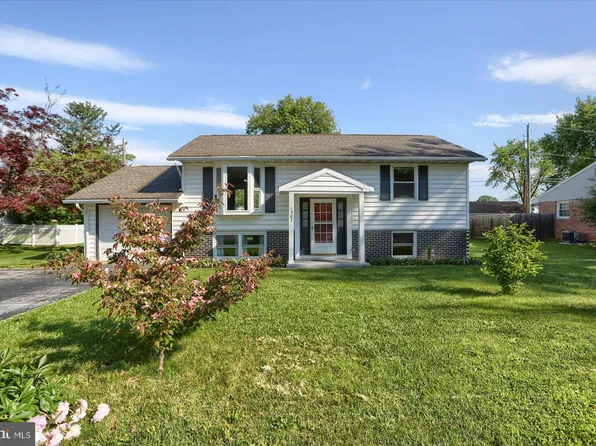 1507 Hemlock Ave, Carlisle, PA 17013