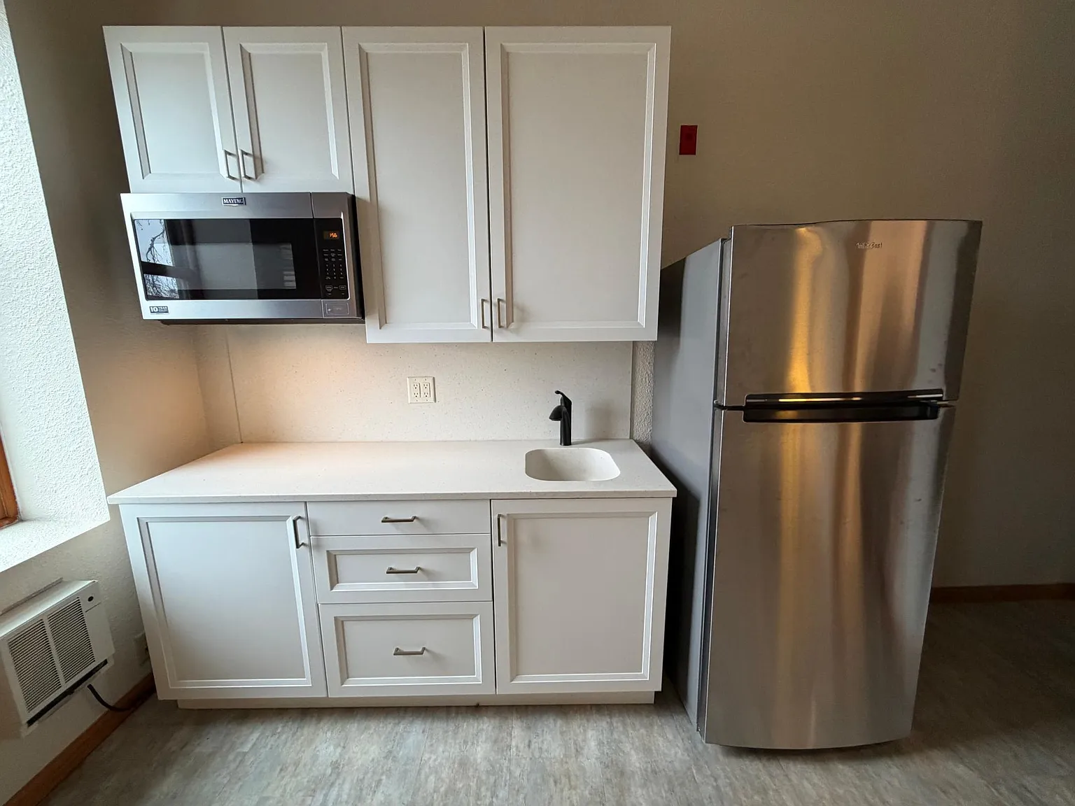 1 bed, 381 sqft, $980 — Photo 2