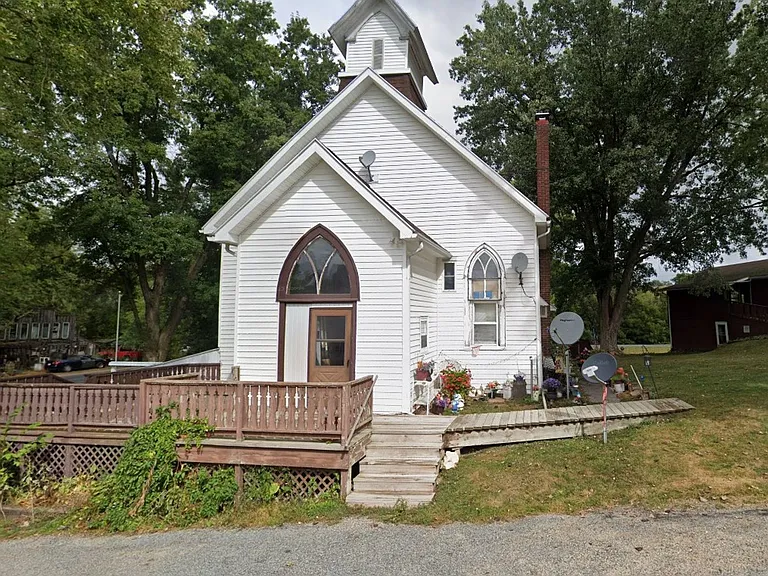 E6256 Church St — Photo 1