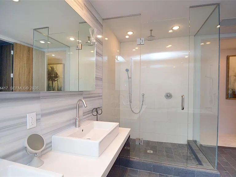 1100 Biscayne Blvd #6104 — Photo 20