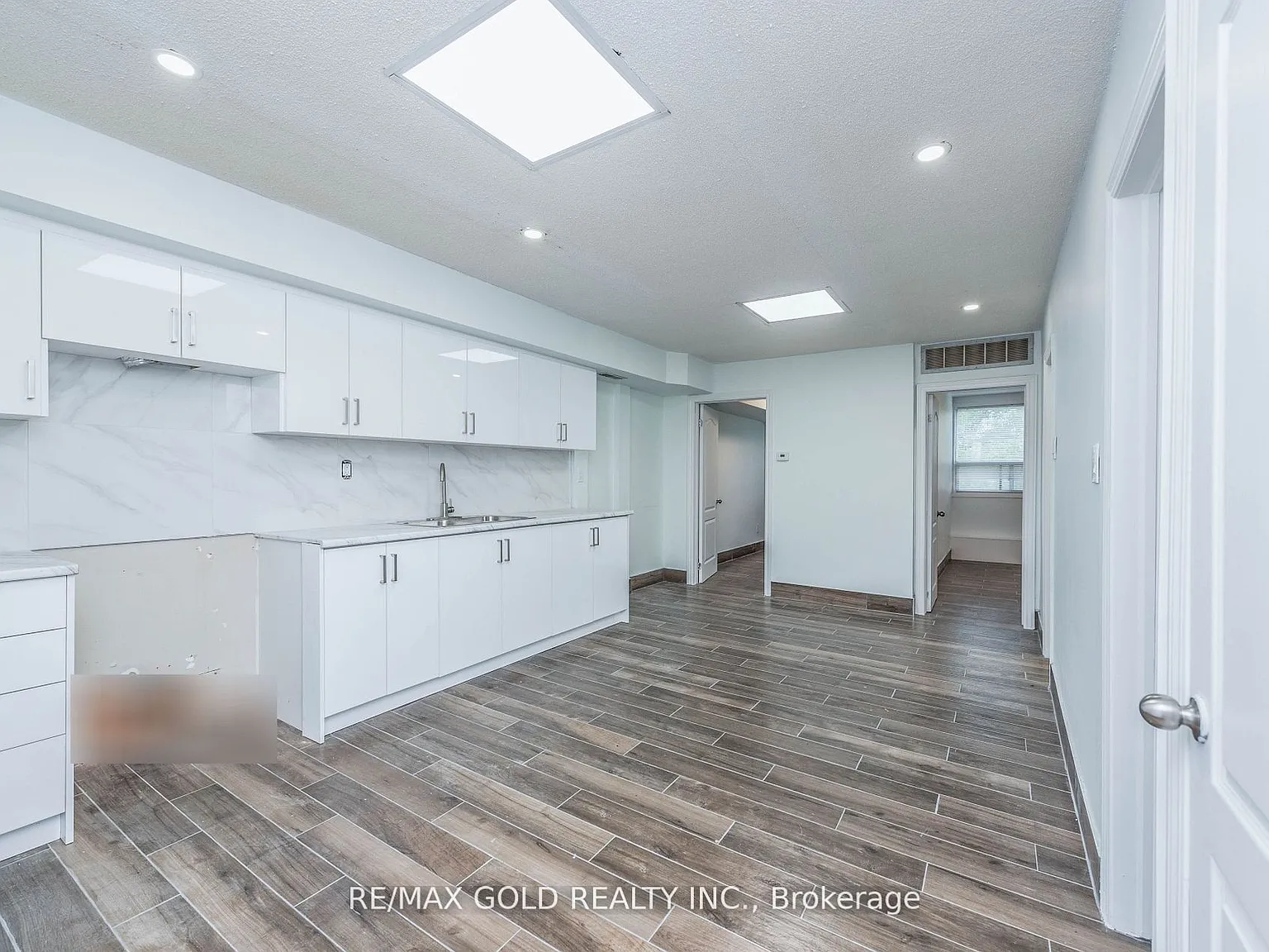 4 bed, $2,499 — Photo 4