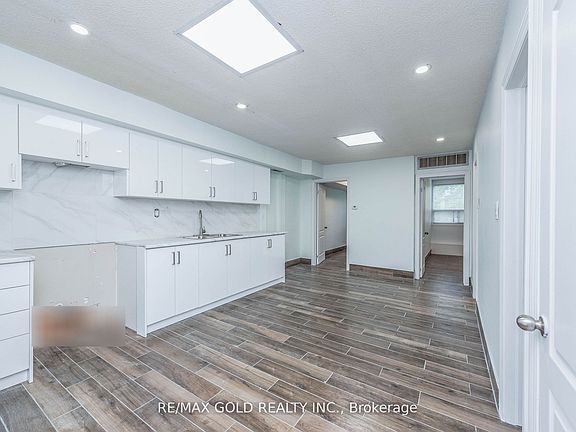 5th image of 7064 Airport Rd #7064