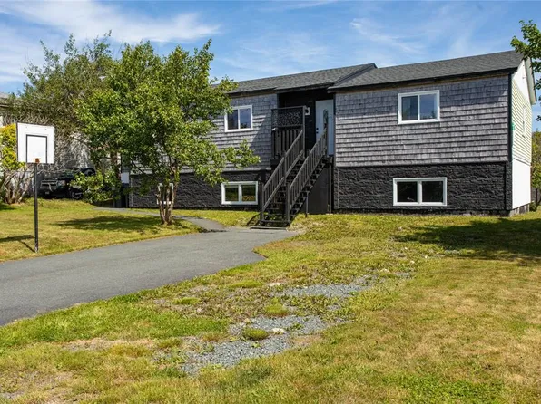 22 Irving Drive, Paradise, NL A1L1S1