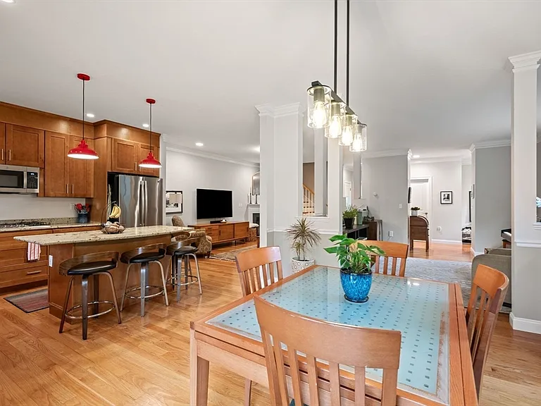 2 Summer Hill Cir #2 — Photo 2