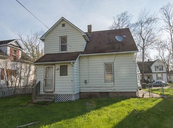 3rd image of 1705 Lane Ave