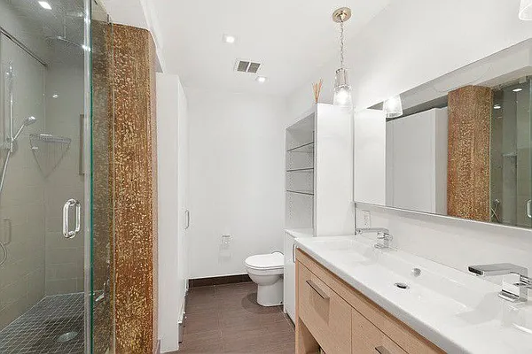 Sold by Area New York | media 18