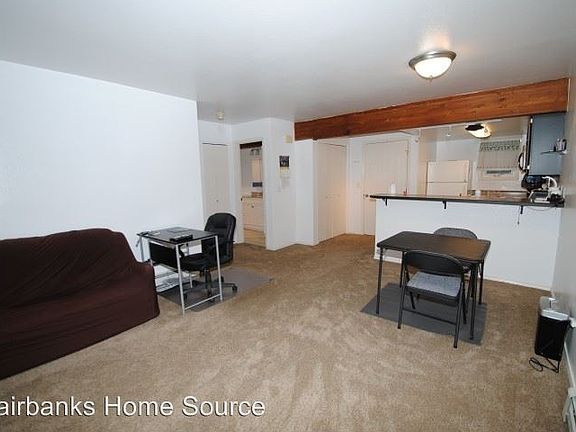5th image of 225 Woodridge St