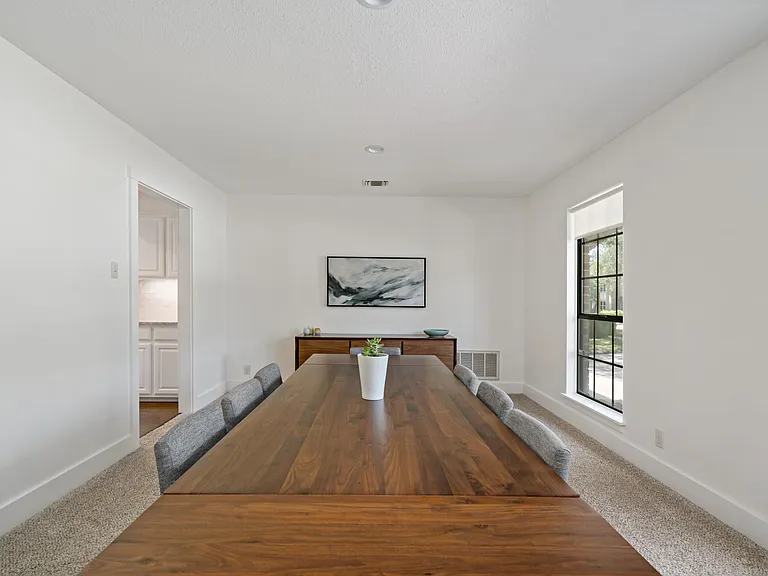 8906 Shady Hls — Photo 18