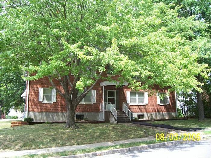 306 Hamlin - Front View