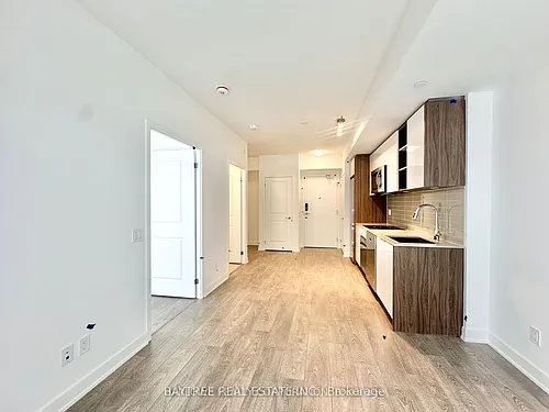 543 Richmond St W #1030 Photo 1