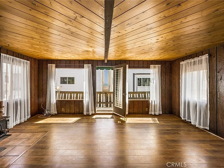 58B Surfside Ave — Photo 2