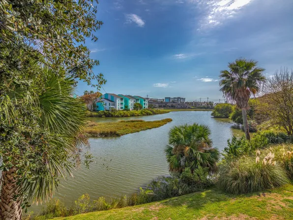 3220 69th St APT H8, Galveston, TX 77551