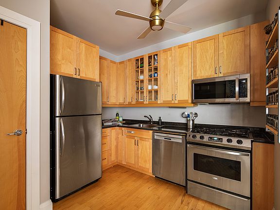 3rd image of 675 Sackett St APT 210