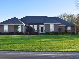 12233 E Webbs Way, Columbus, IN 47203