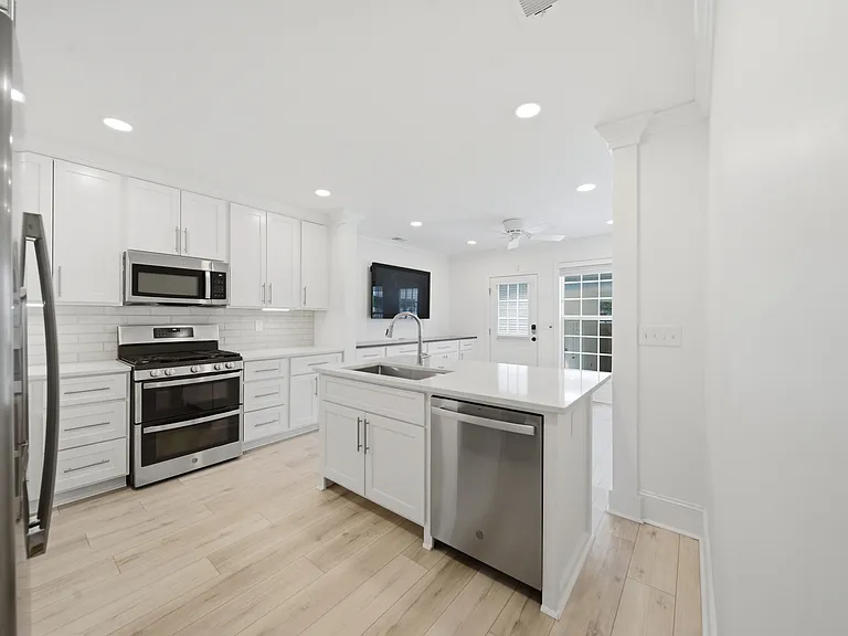 1550 Lonsford Dr #1550 — Photo 15