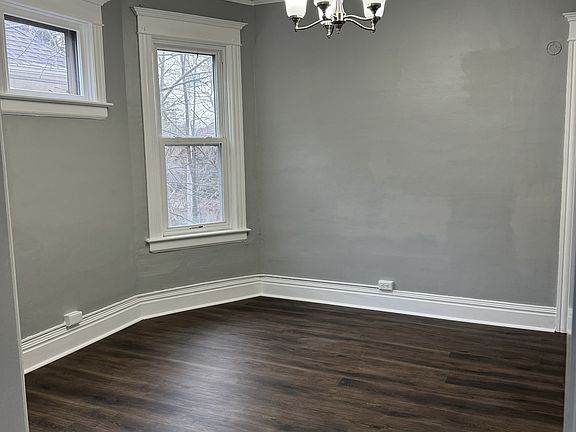 5th image of 107 Hughes Ave Unit 2