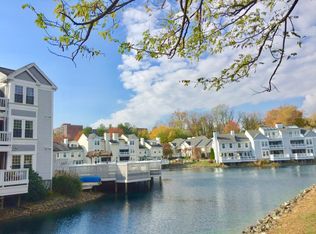 3326 Lakeside View Dr, Falls Church, VA 22041