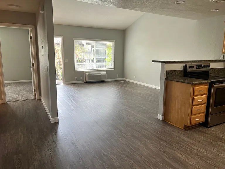 Twin Pines Apartments — Photo 44
