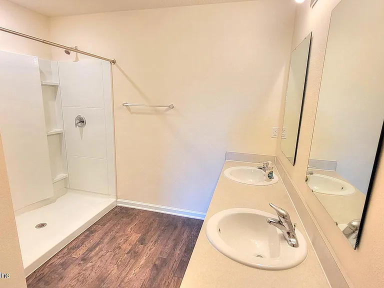 121 Aveiro Way — Photo 19