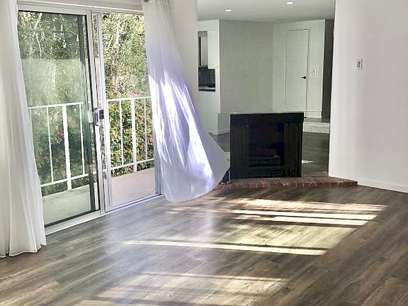 5th image of 1515 S Beverly Dr APT 405